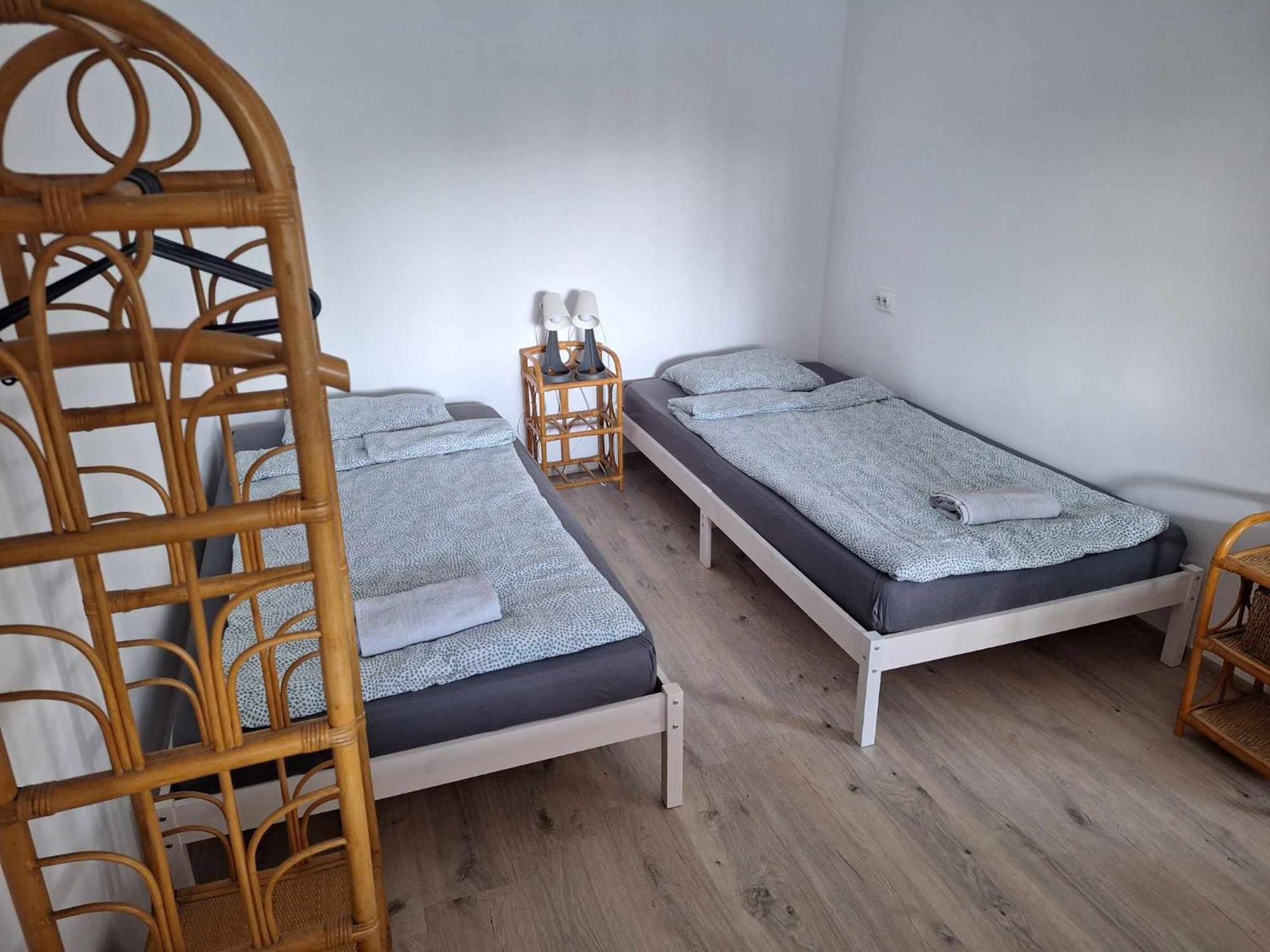 Sarga311 Ueduelohaz Szeged Βίλα Εξωτερικό φωτογραφία
